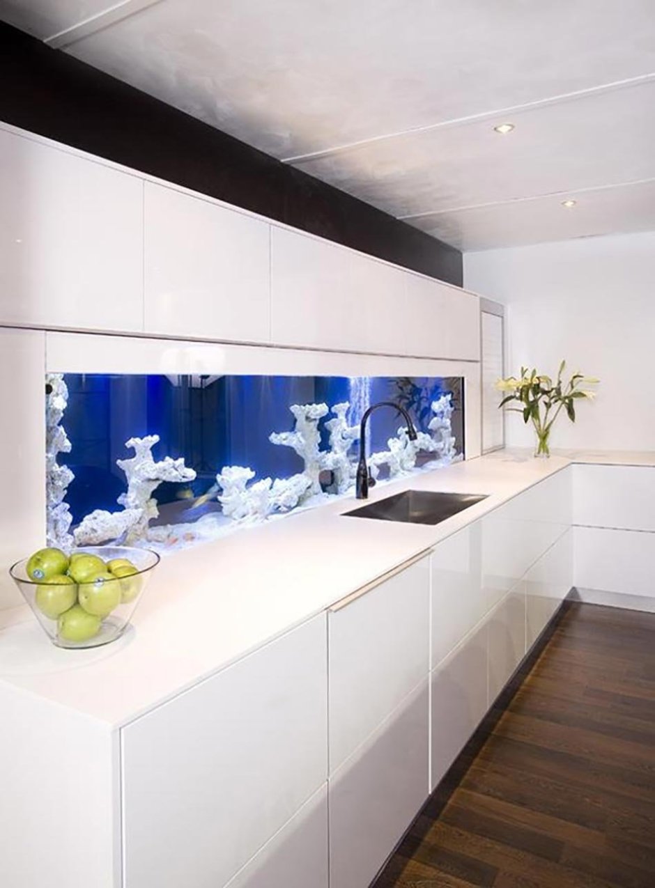 Встроенные аквариумы в интерьере