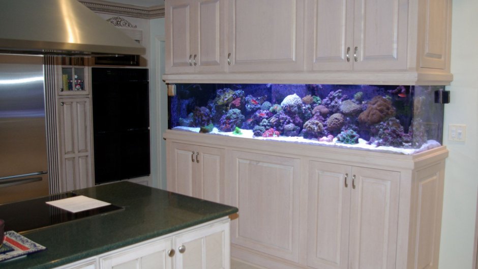 Аквариум в интерьере