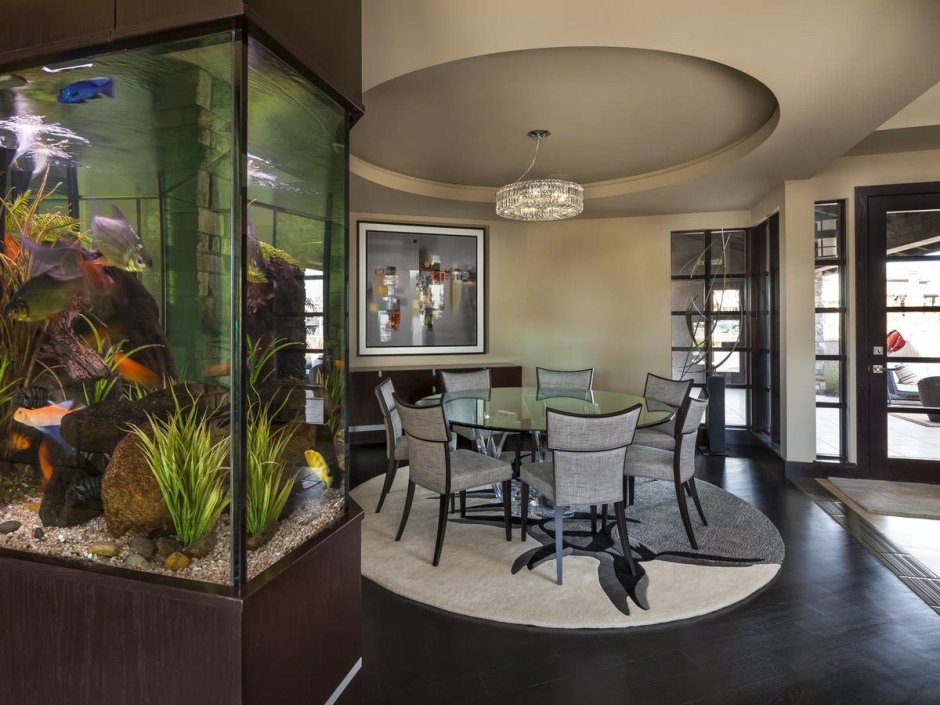 Встроенные аквариумы в интерьере