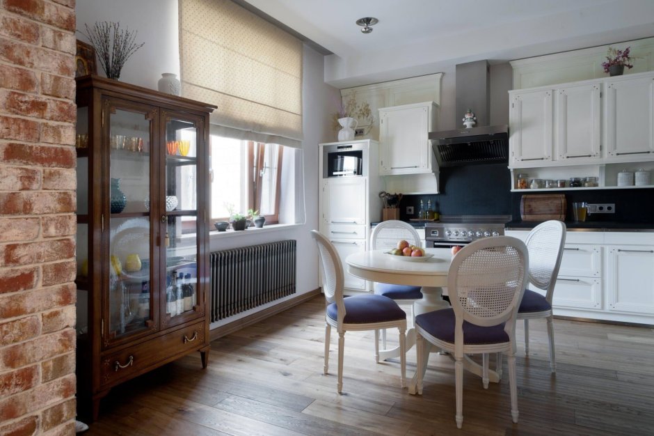 Старая мебель в интерьере