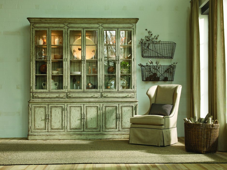 Декор старого буфета