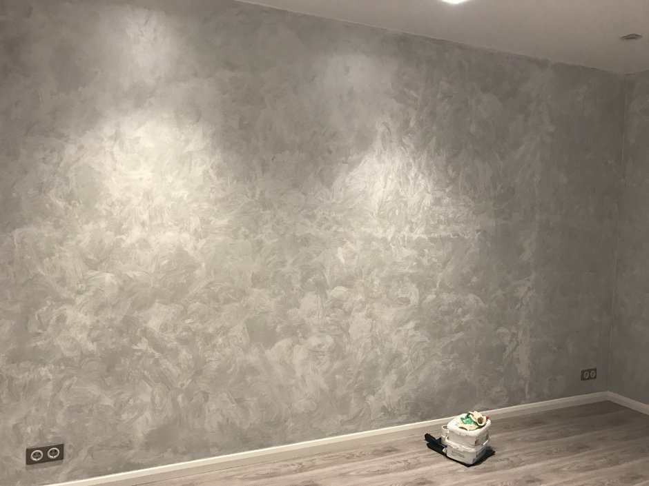 Венецианская штукатурка в коридоре