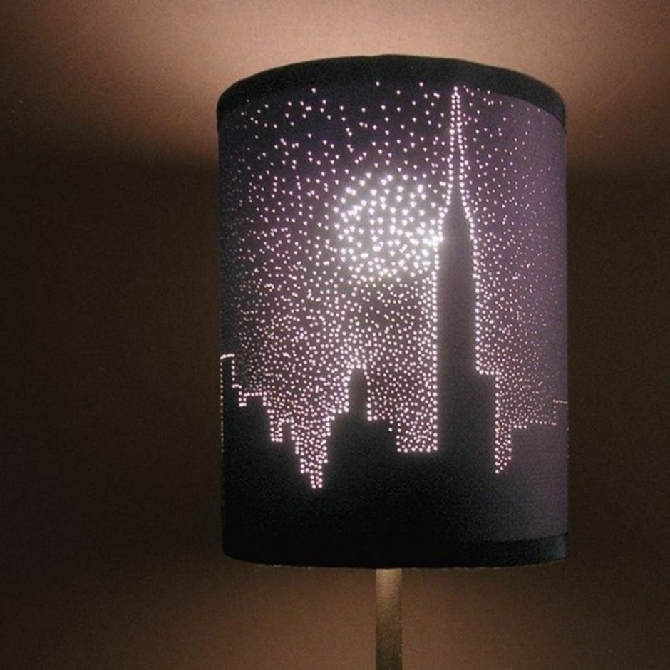 Светильник из дерева на стену