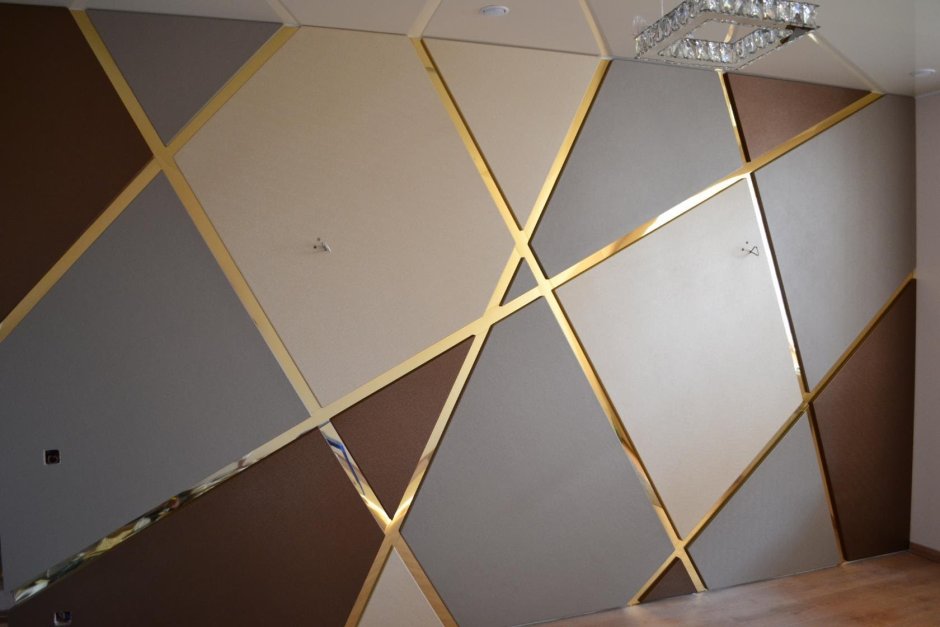 Стеновые панели с латунными вставками