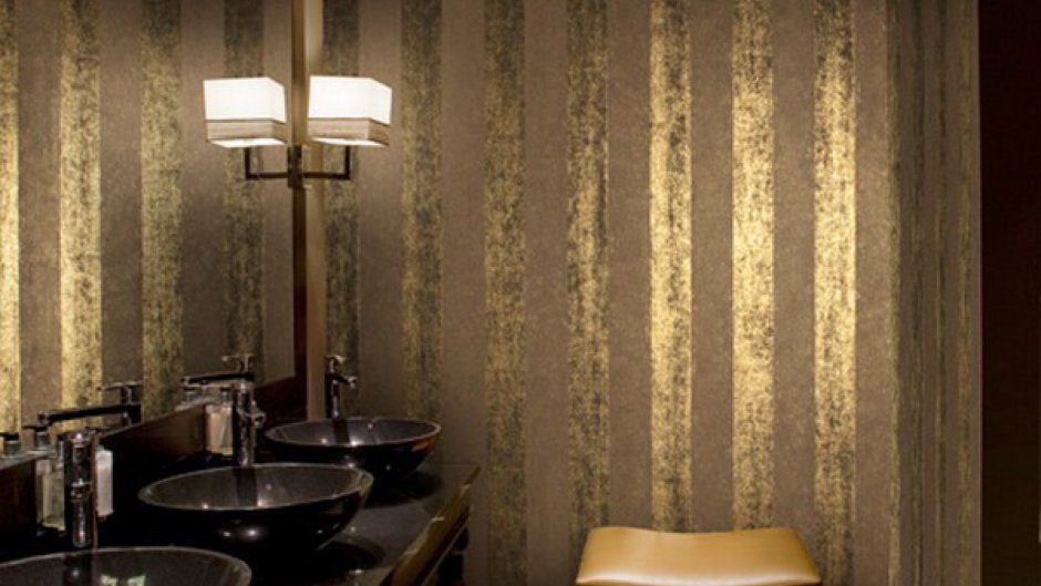 Металлические обои в интерьере