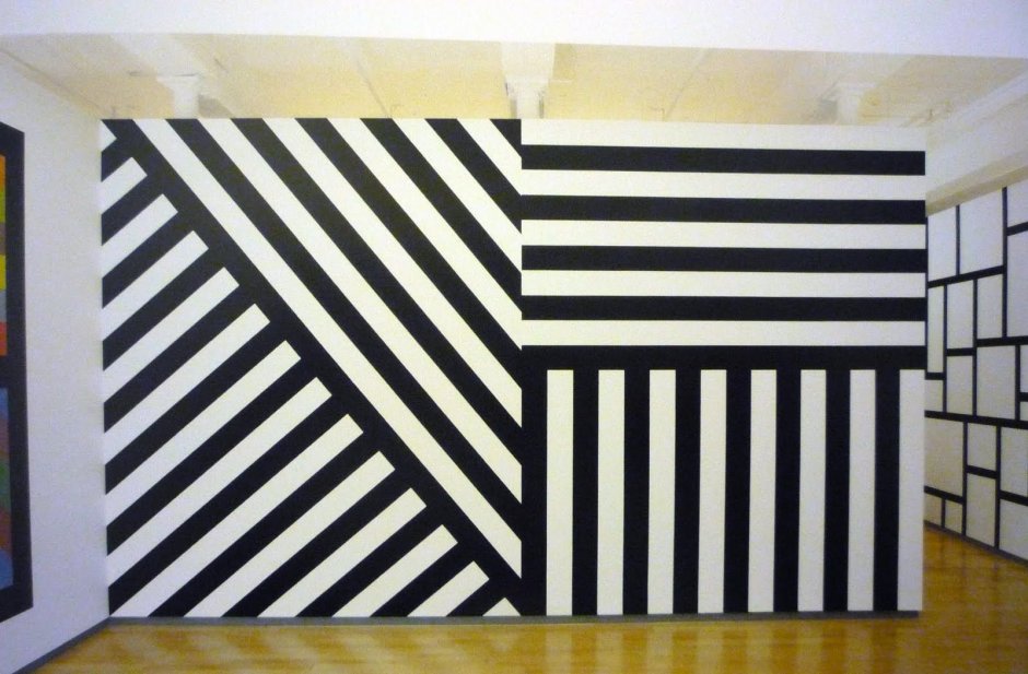 Полосы на стене декор