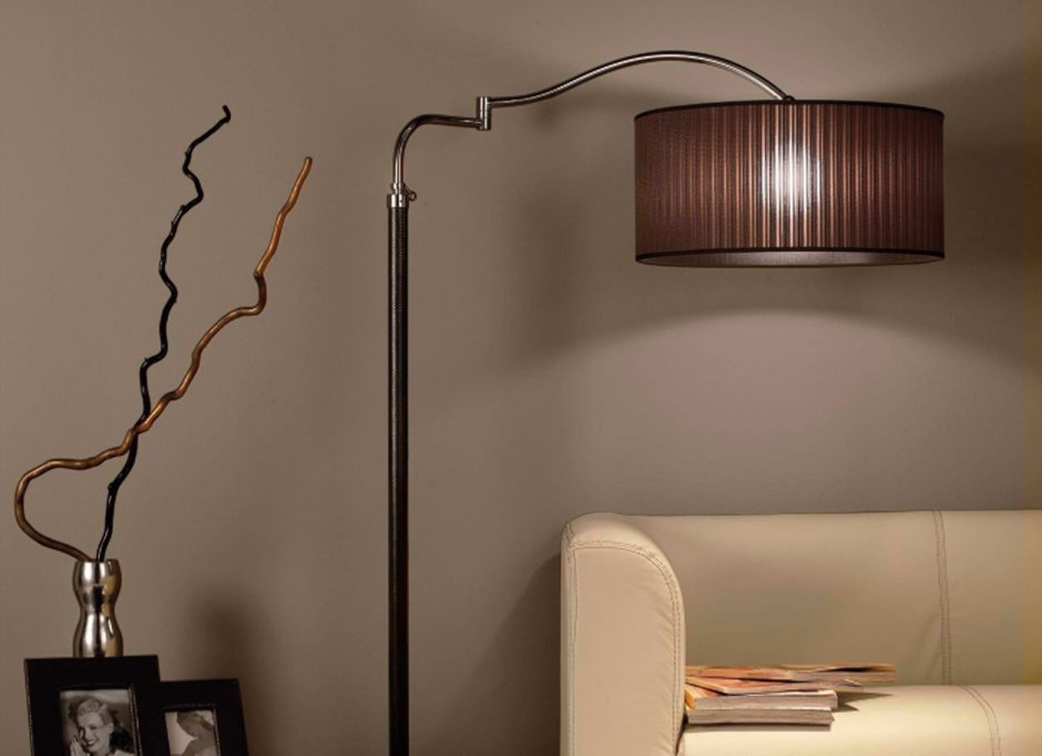 Напольный светильник в скандинавском стиле