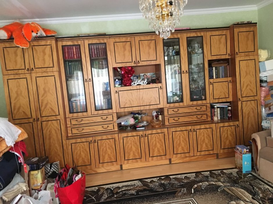 Стенка в гостиную Старая