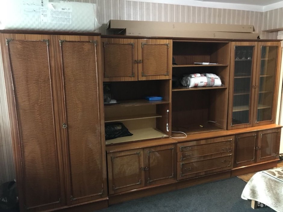 Стенка югославская Юлия