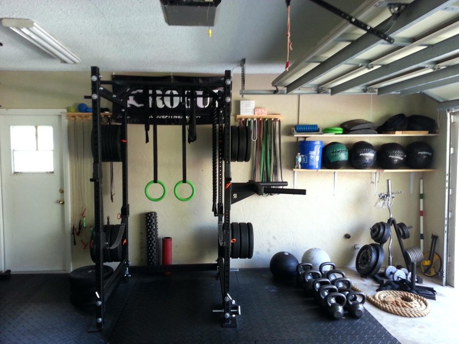 Тренажерный зал Garage Gym