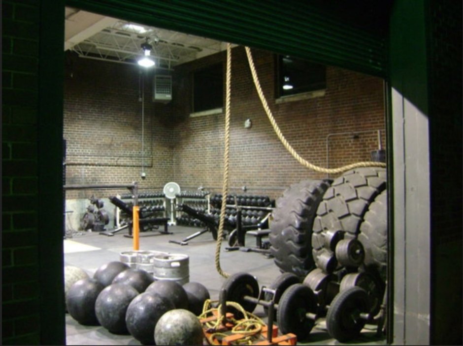 Спортзал в гараже для бокса