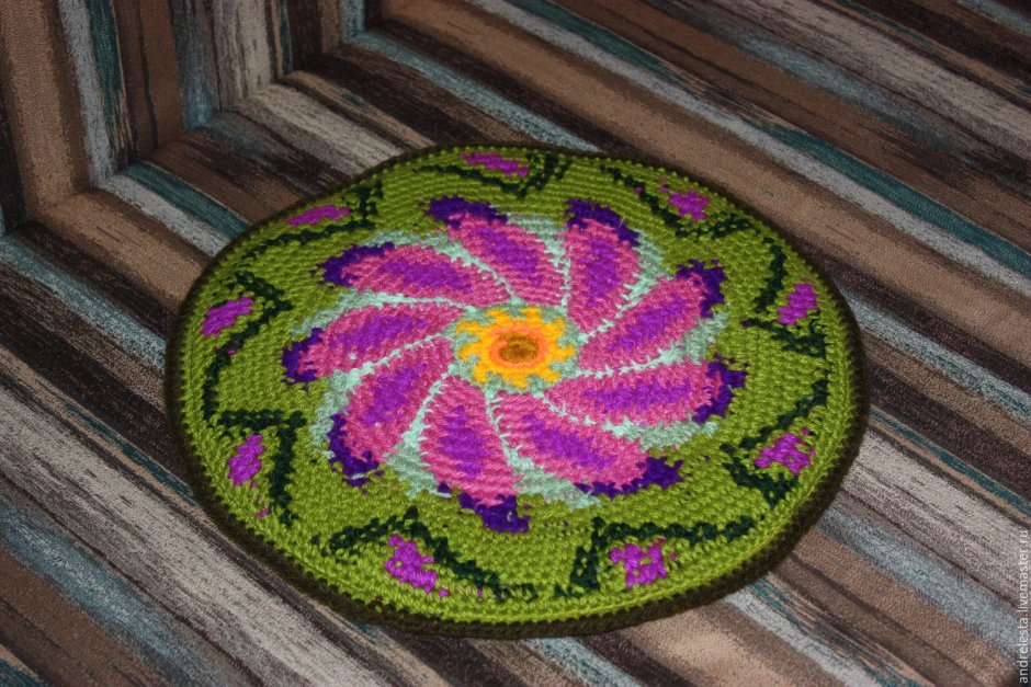 Вязаные коврики крючком