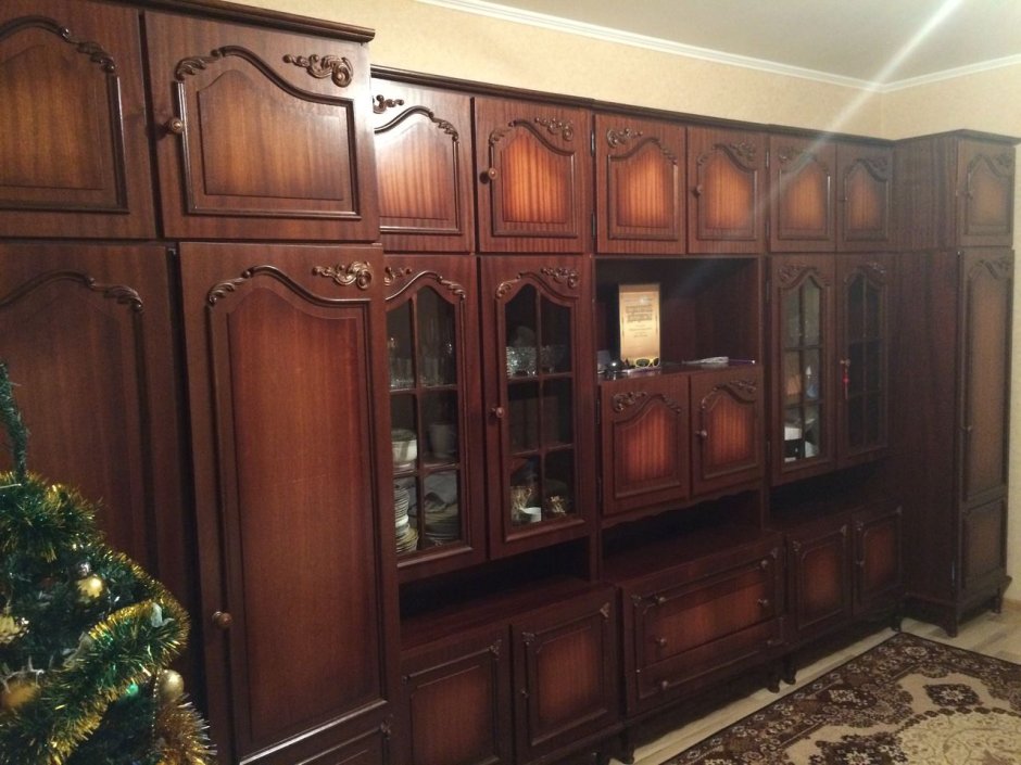 Стенка Питешть пр-во Румыния