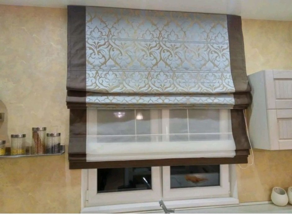 Двойные римские шторы день ночь