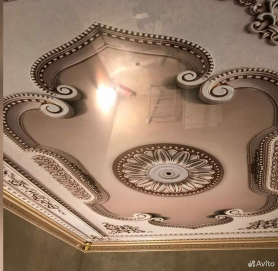 Натяжные потолки с узорами