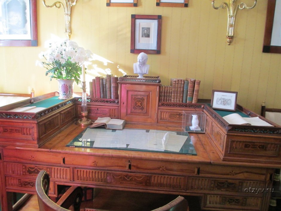 Усадьба Лермонтова в Тарханах кабинет