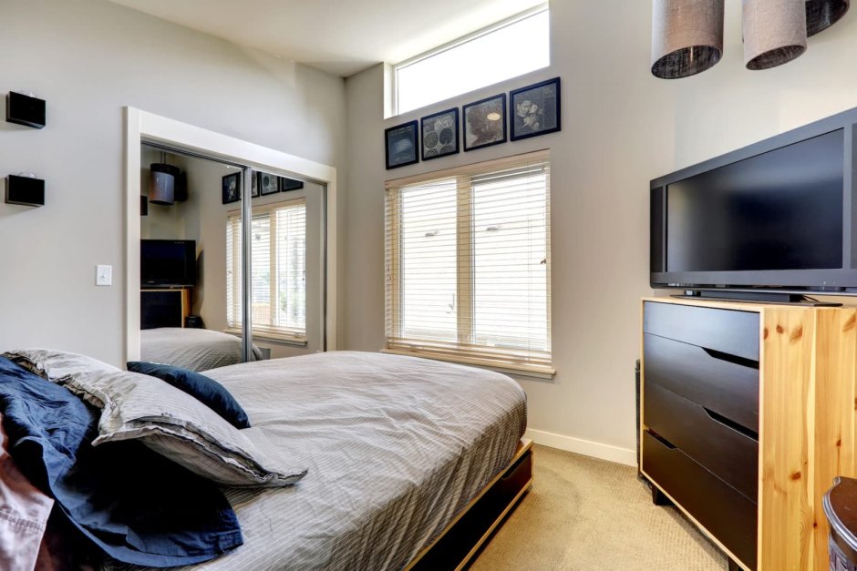 Нога для телевизора