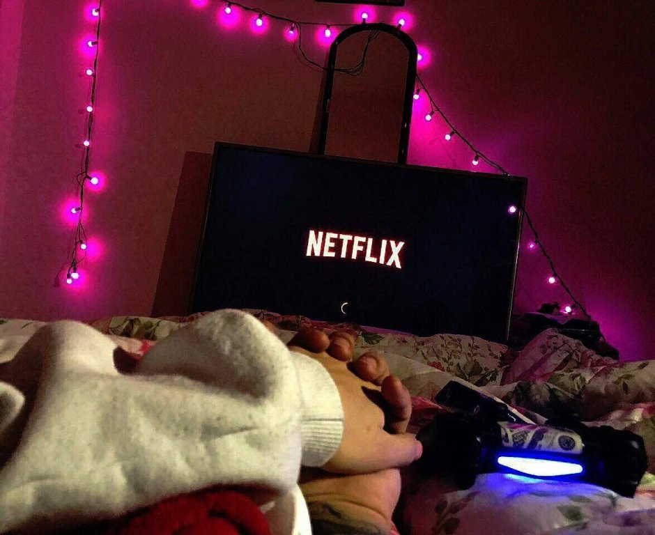 Вечер перед телевизором