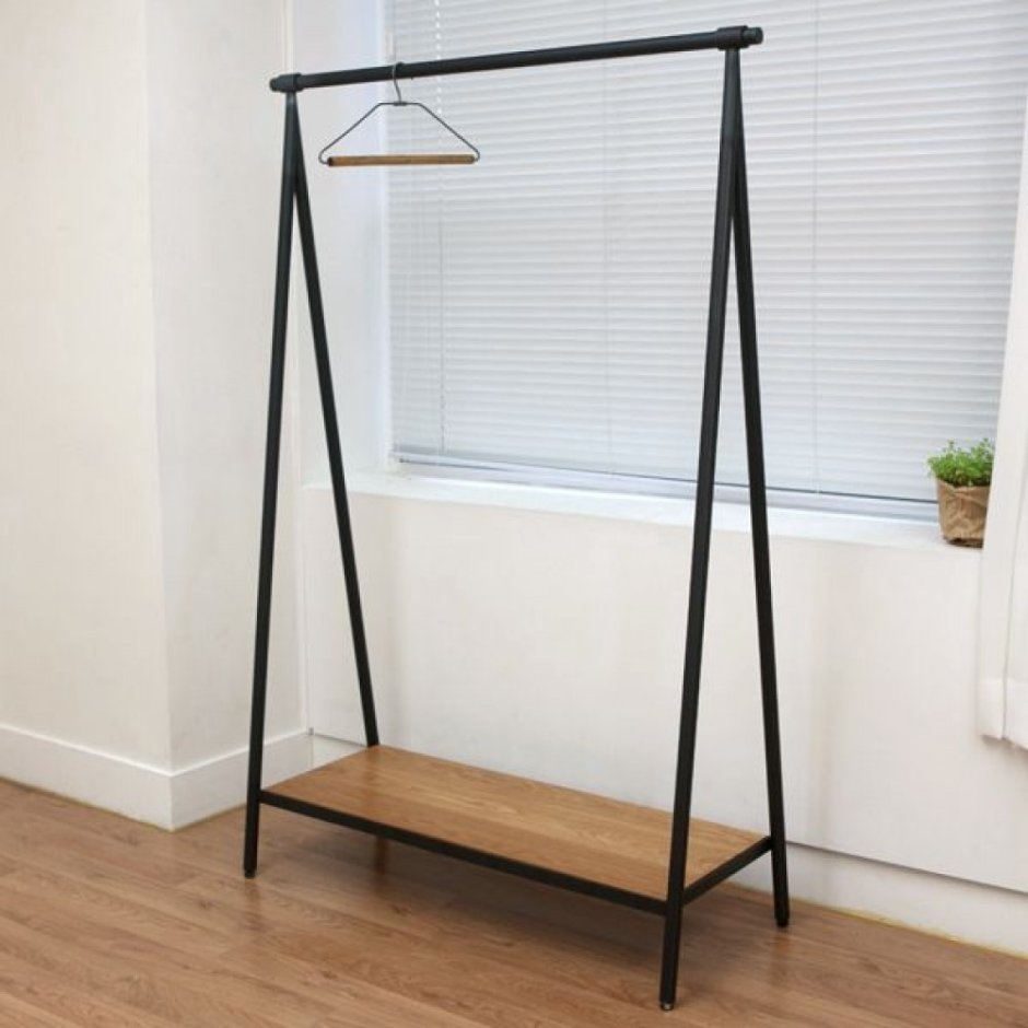 Стойки для одежды в стиле лофт