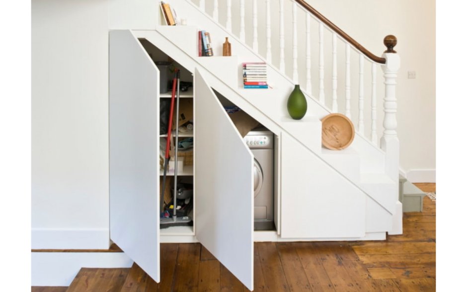 Шкафчики под лестницей