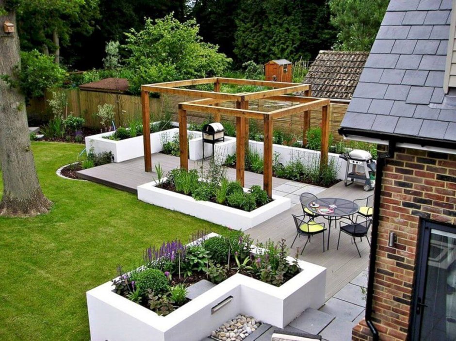 Патио на маленьком участке