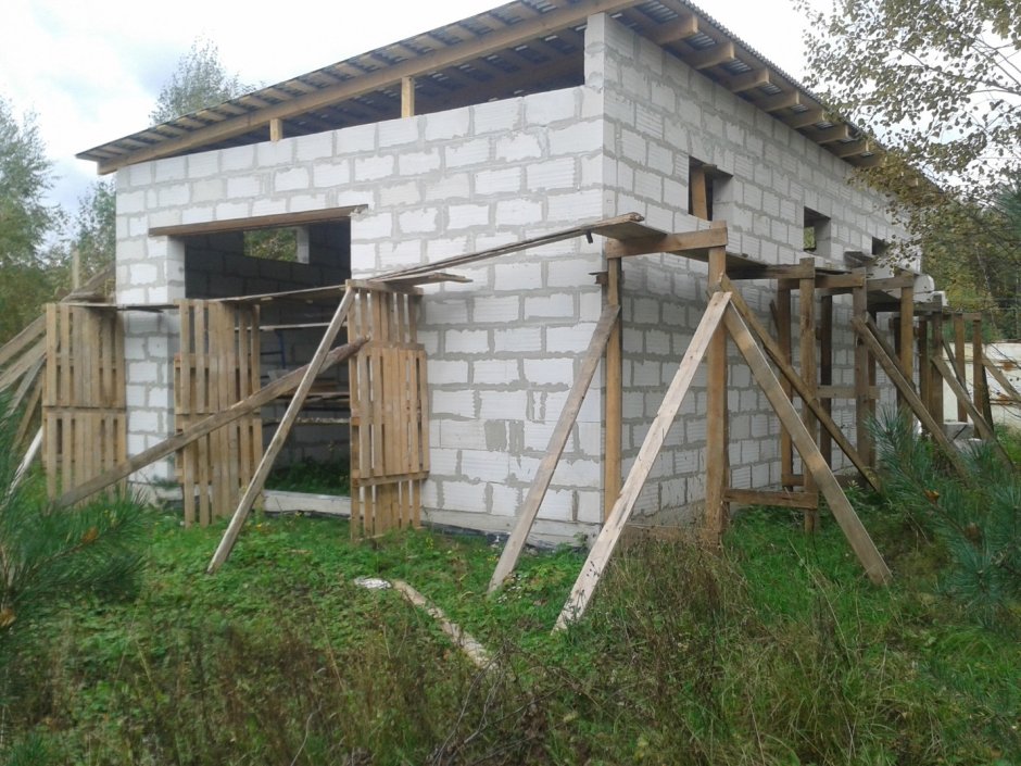 Сарай из пеноблоков