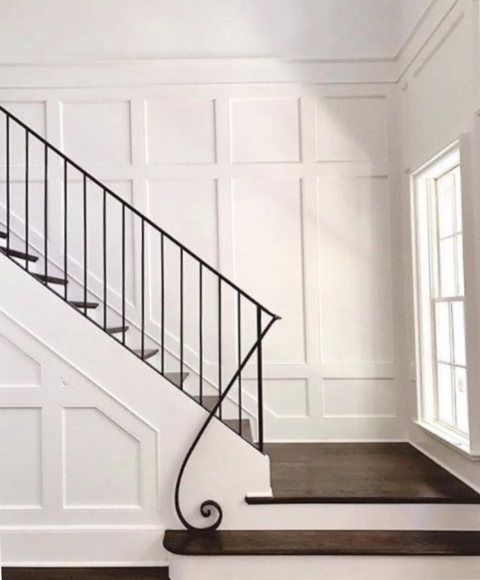 Молдинги на лестничном марше