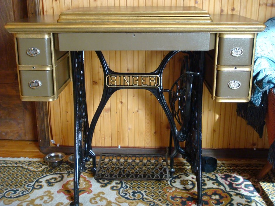Столик Швейные машины Сингер