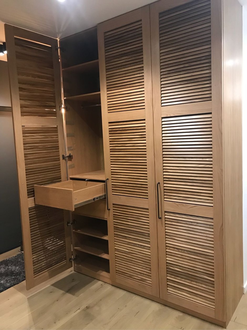 Жалюзийные двери Леруа