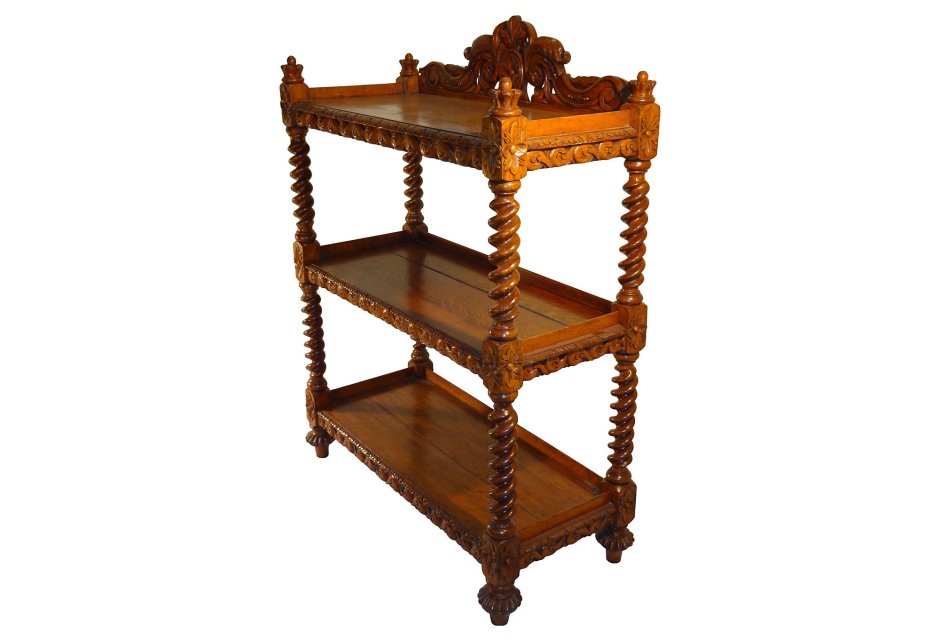 Этажерка братьев тонет