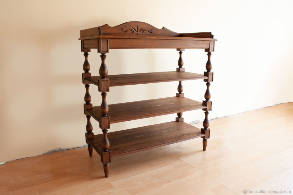 Консольный столик с полками