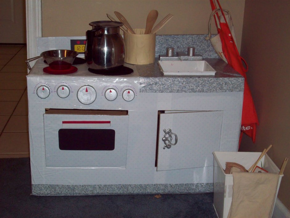 Газовая плита из картона
