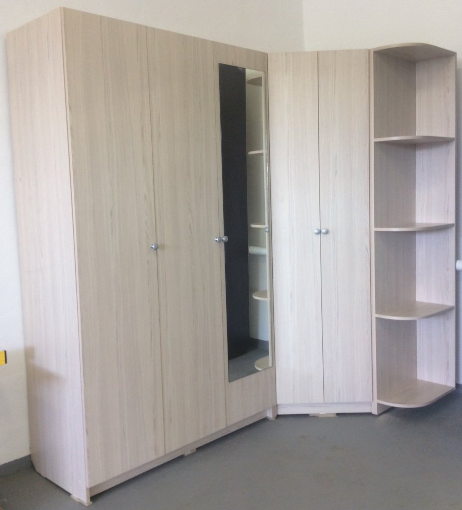 Шкаф Лион Леруа Мерлен