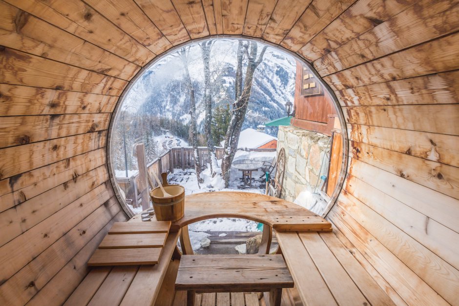 Парилка с круглым окном