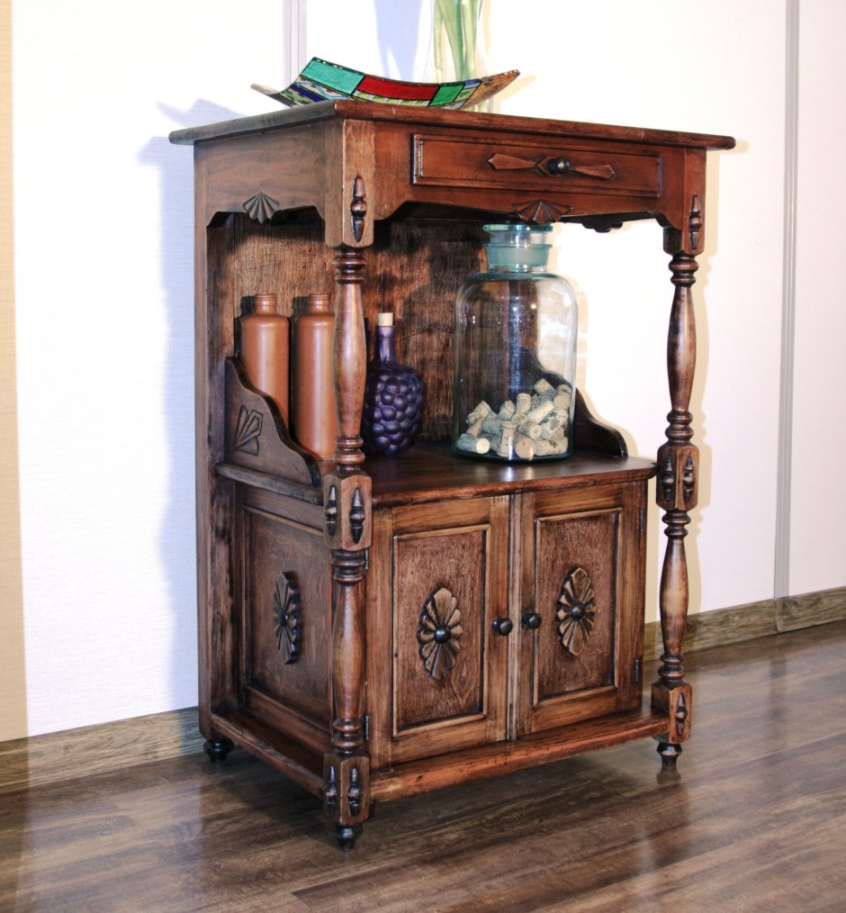 Красивые деревянные этажерки