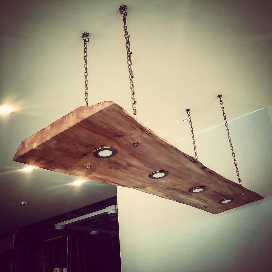 Люстра из бруса