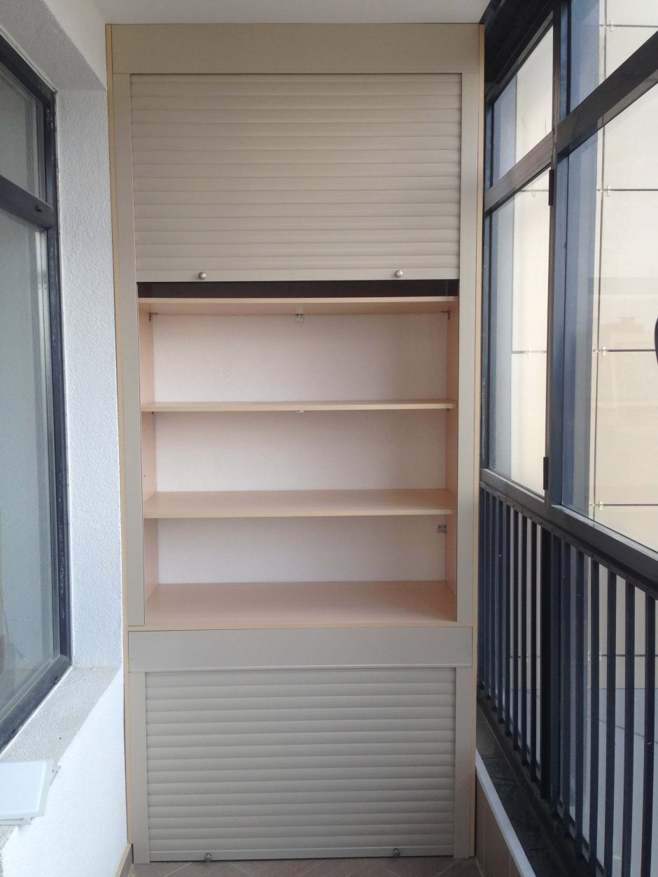 Шкаф стеллаж на балкон