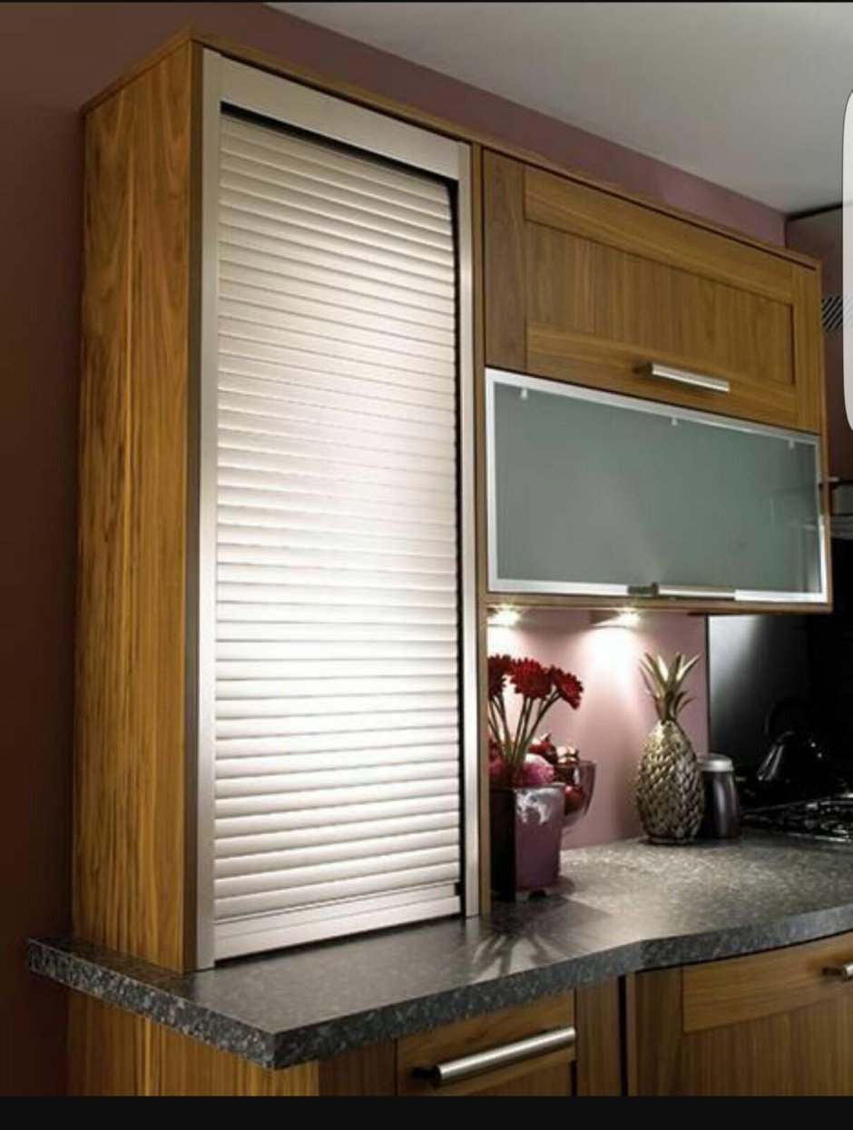 Жалюзийная шторка Рехау