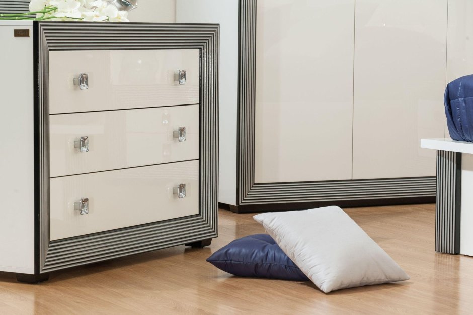 Даймонд Наоми