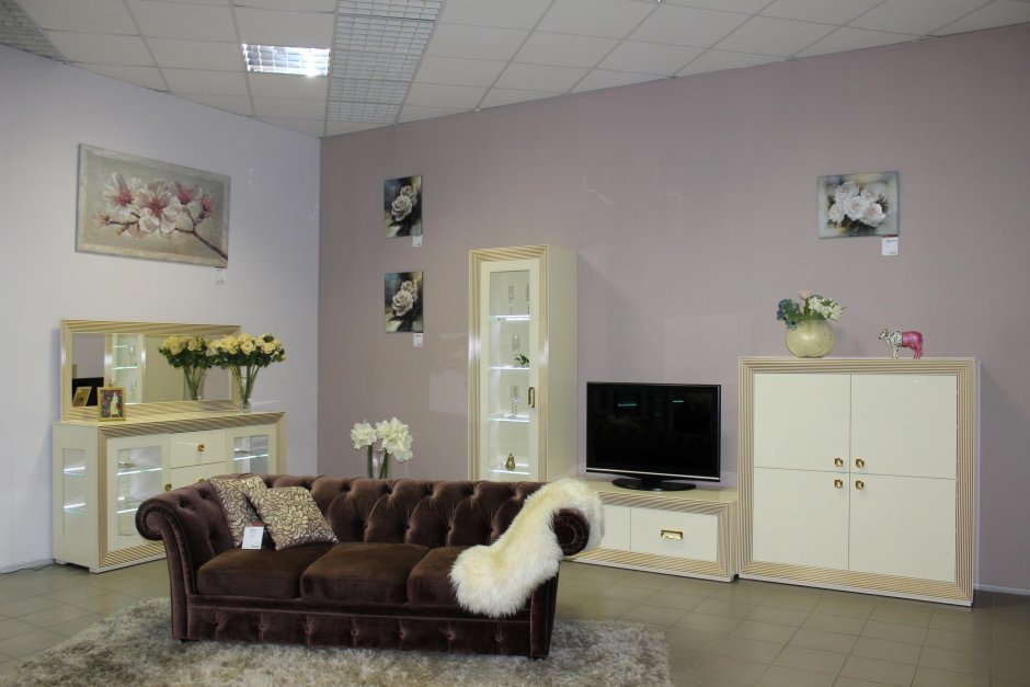 Даймонд Наоми гостиная