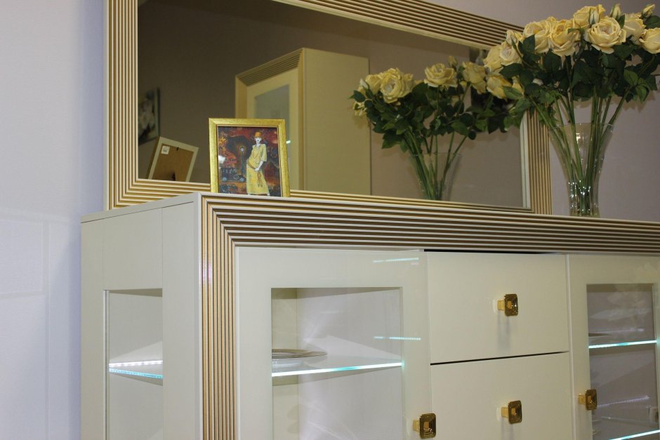 Спальня Даймонд Наоми белый глянец