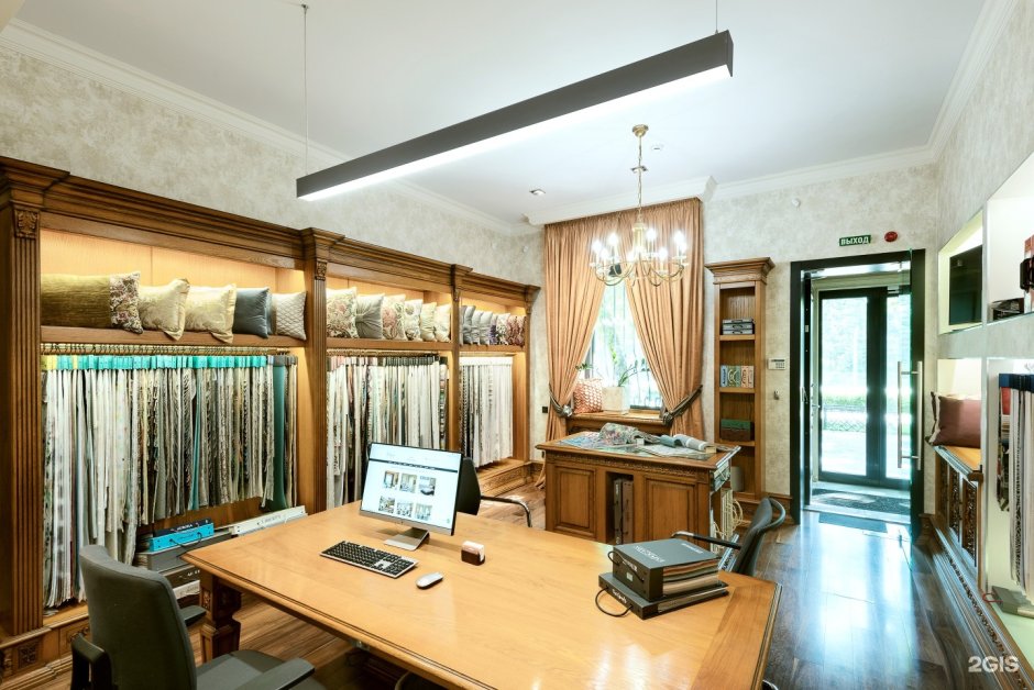 Витрина салона штор