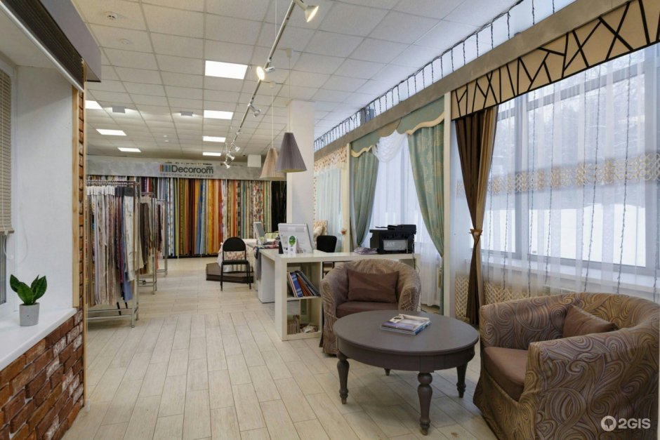 Интерьер салона маникюра