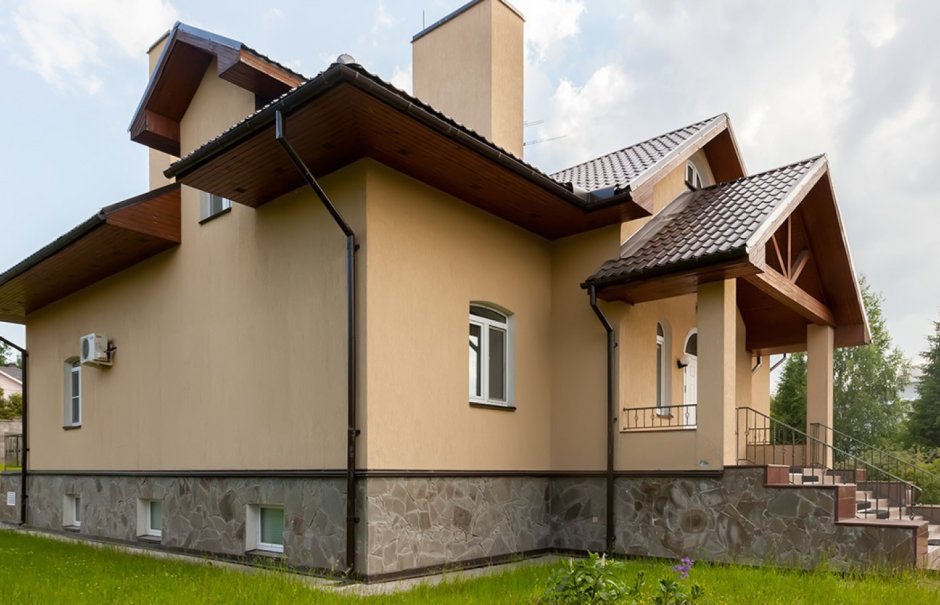 Отделка домов снаружи штукатуркой