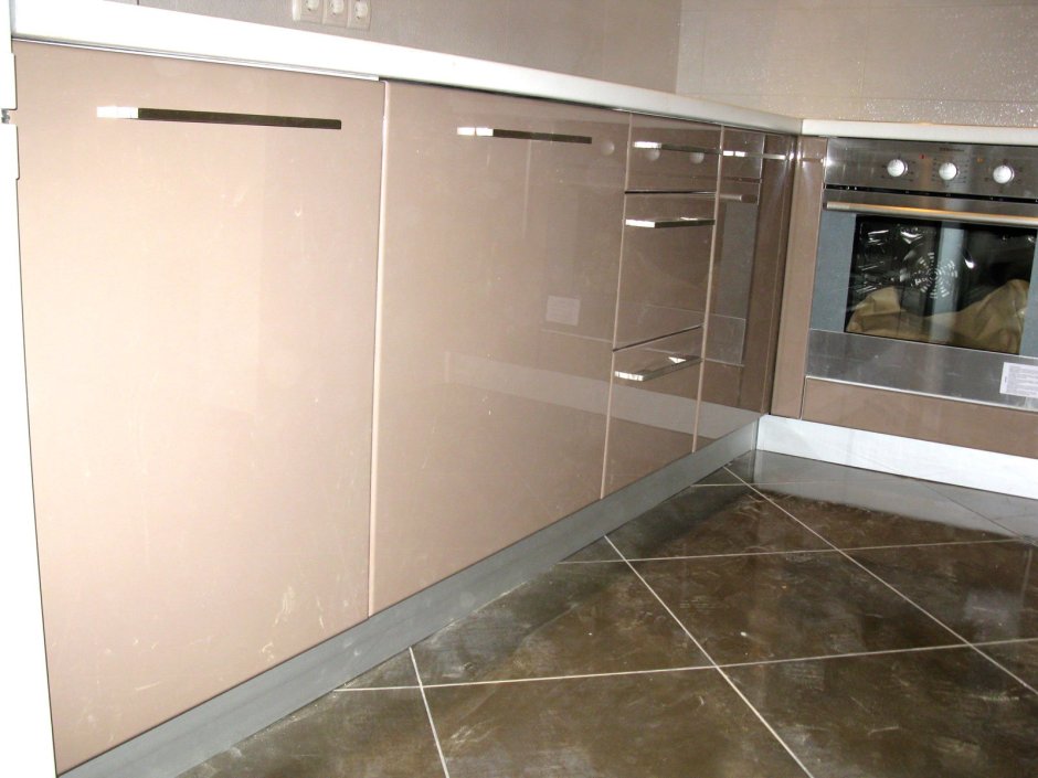 Кухня мокко глянец