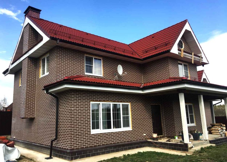 Одноэтажный оштукатуренный дом