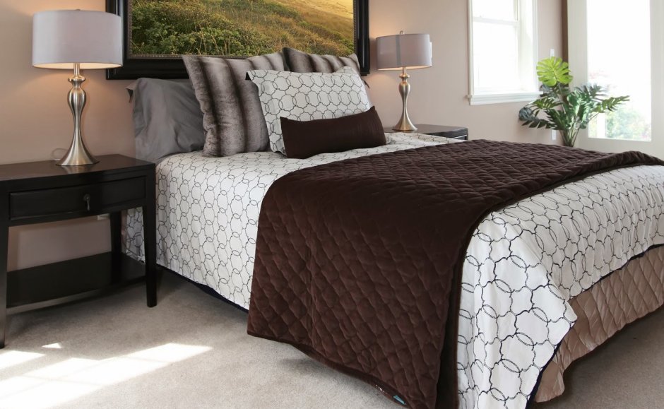 Покрывало с дорожкой на кровать