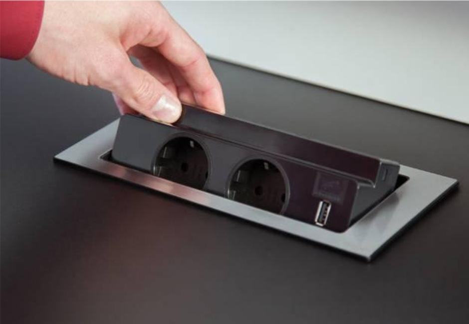 Розетка Evoline Backflip