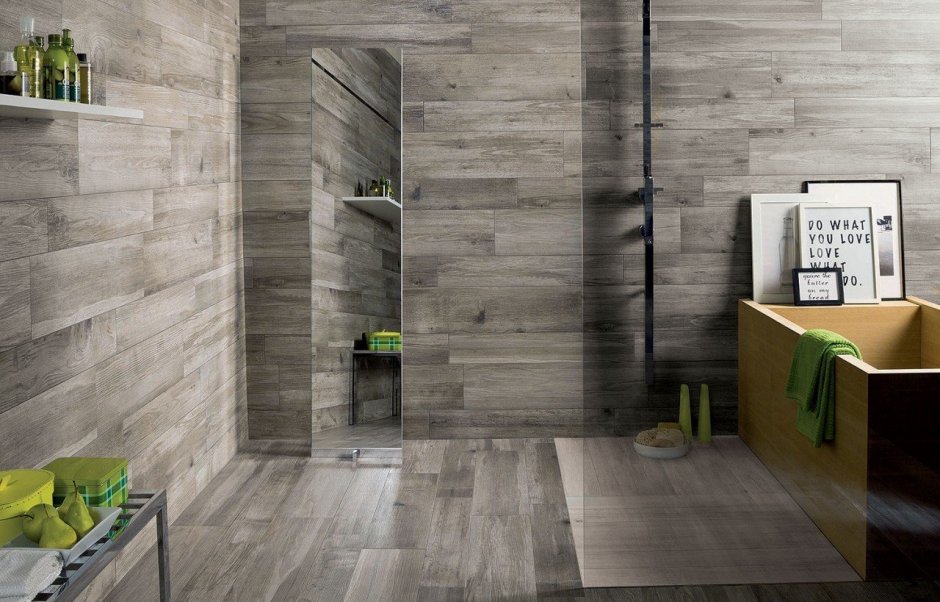 Плитка в ванную под дерево