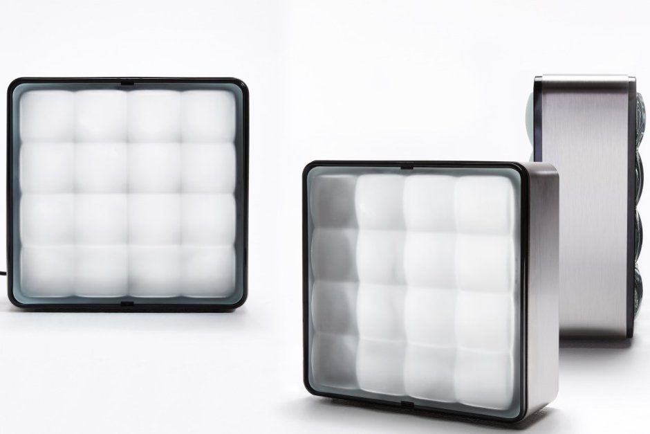 Светильник в форме стеклоблоков